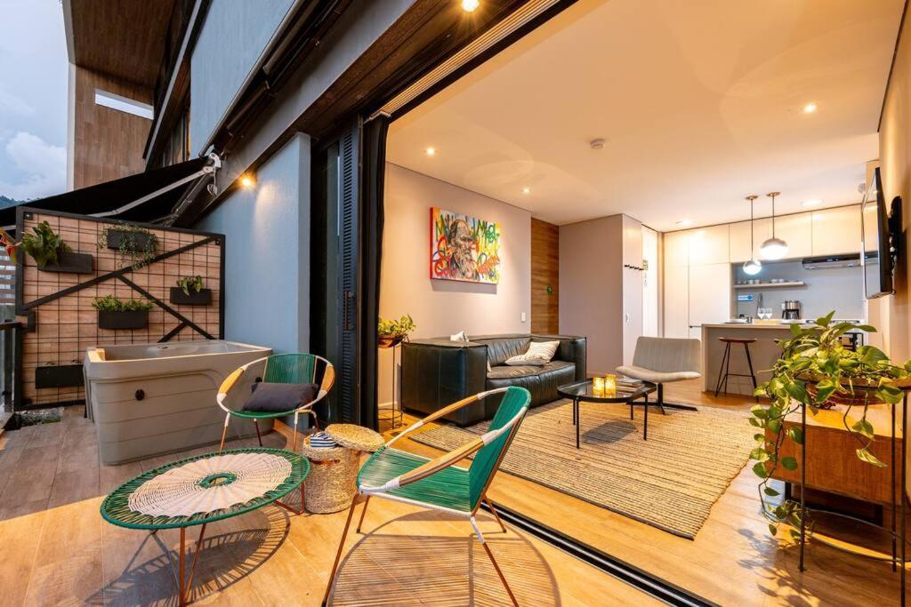 Apartment Energy Living - Ultimate In Medellin